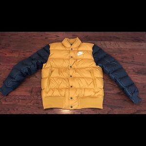 Men’s Nike Jacket. Worn once.